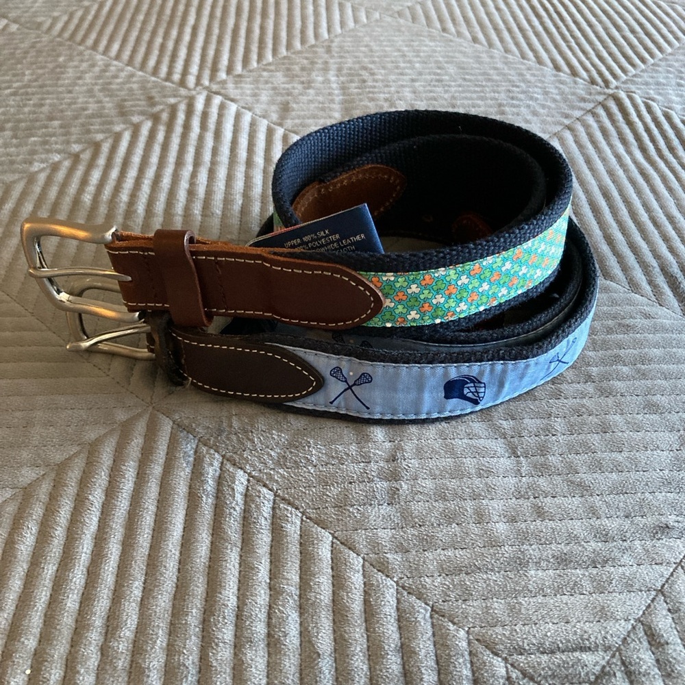 2x Vineyard Vines Size 30 Leather and Canvas Belts Size 30 EUC